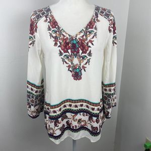 fig and flower, blouse with 3/4 sleeves.